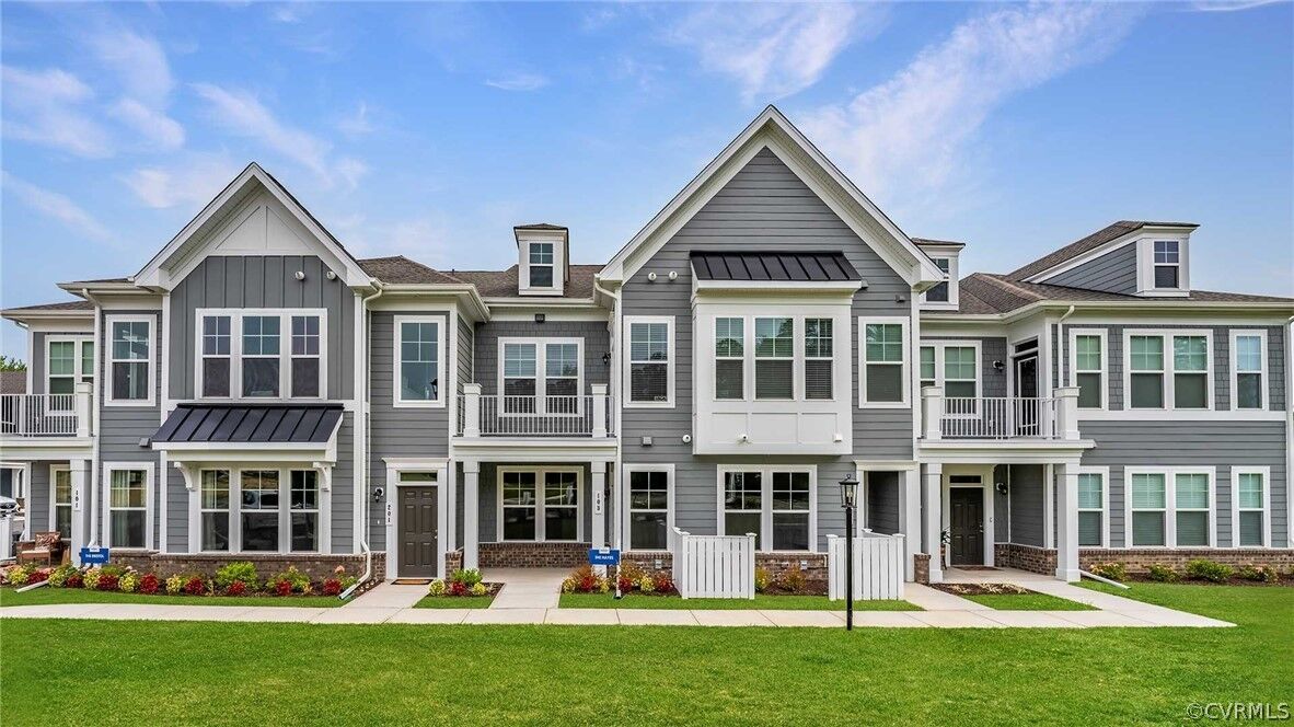 Property Photo:  5305 Twisting Vine Lane 101  VA 23059 