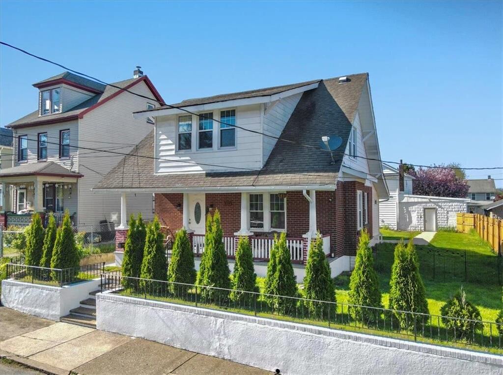 Property Photo: 320 East Berwick Street PA 18042
