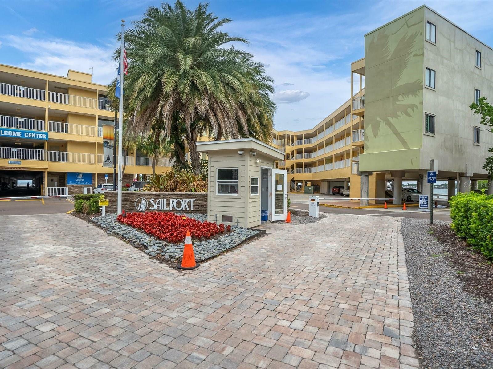 Property Photo:  2506 N Rocky Point Drive 461  FL 33607 