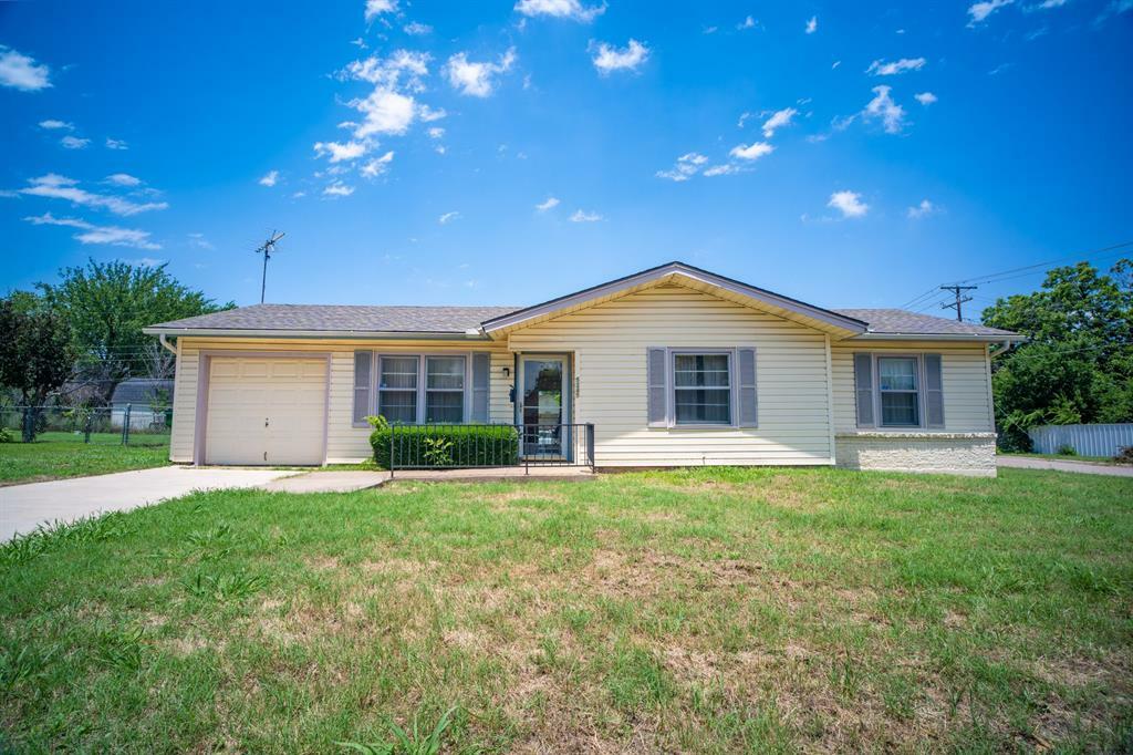 Property Photo:  5245 Ira Street N  TX 76117 