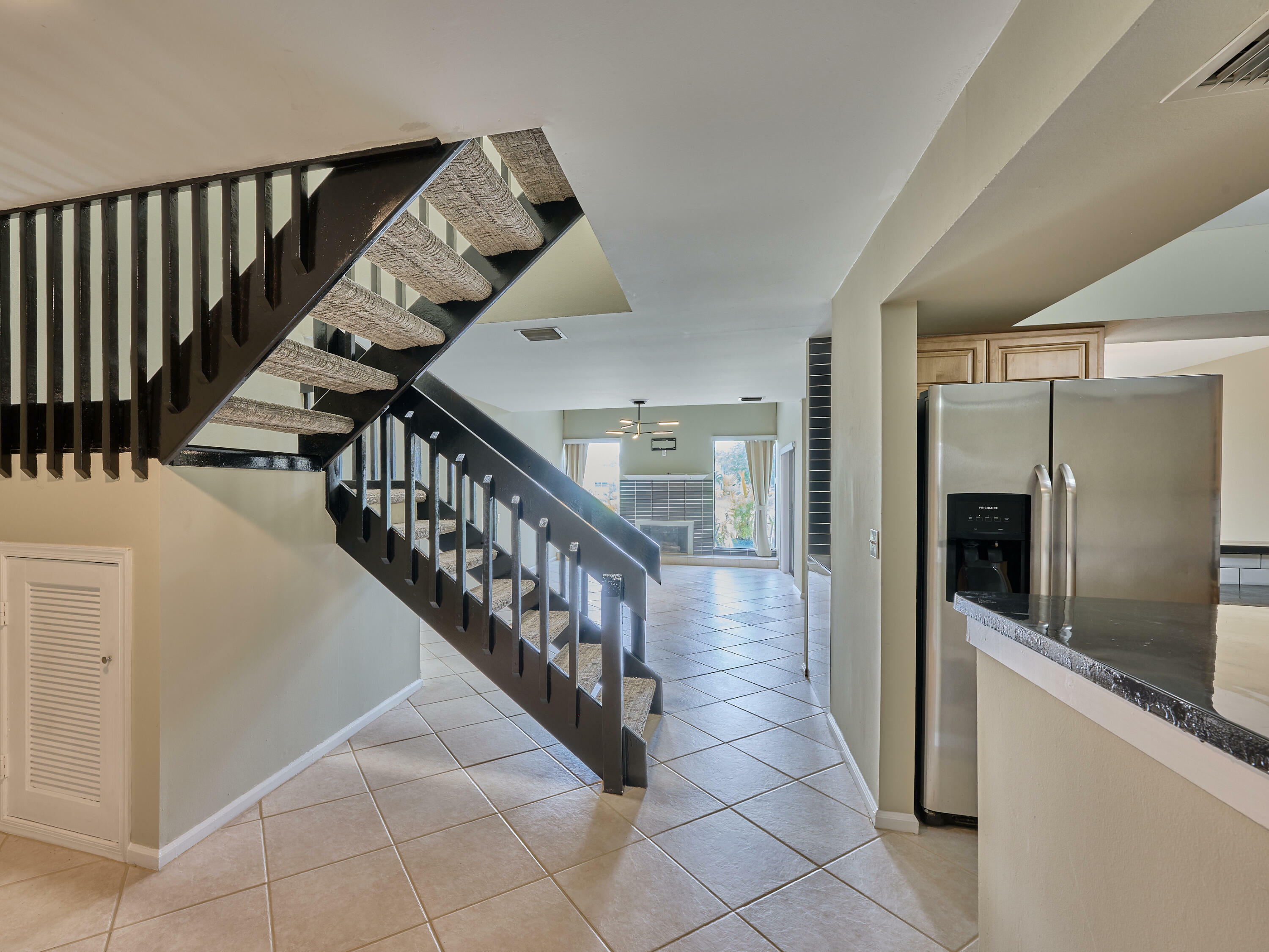 Property Photo:  6040 Glendale Drive  FL 33433 