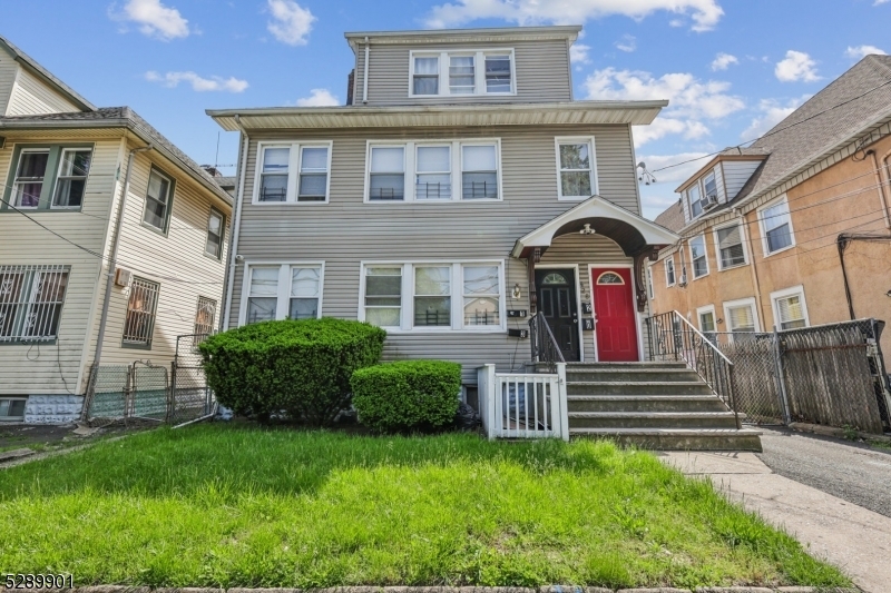 Property Photo:  426 3rd Ave West  NJ 07102 