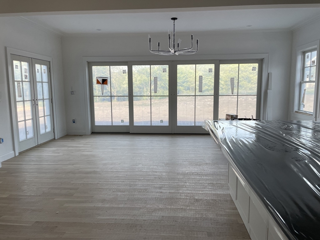 Property Photo: 127 Nobscot Dr MA 01701
