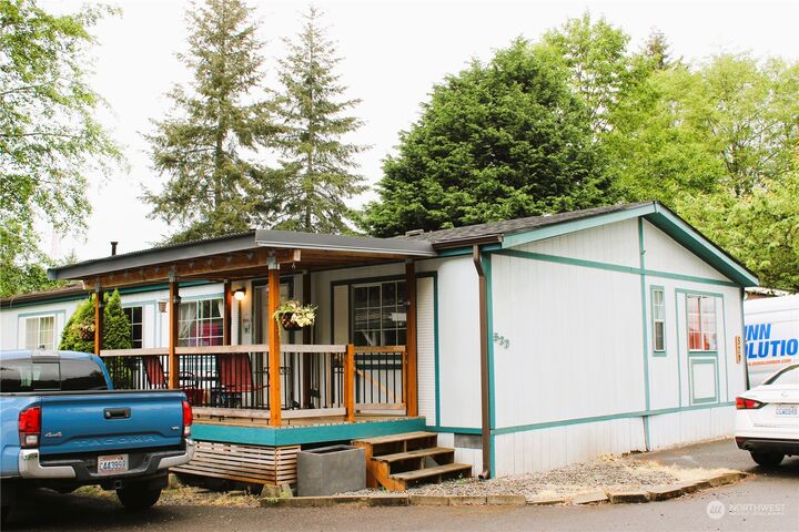 Property Photo:  7701 Hardeson Road 52D  WA 98203 