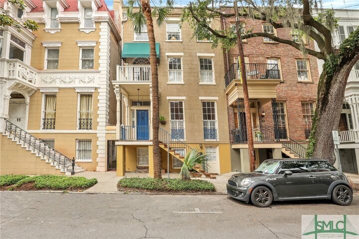 Property Photo: 16 E Taylor Street GA 31401