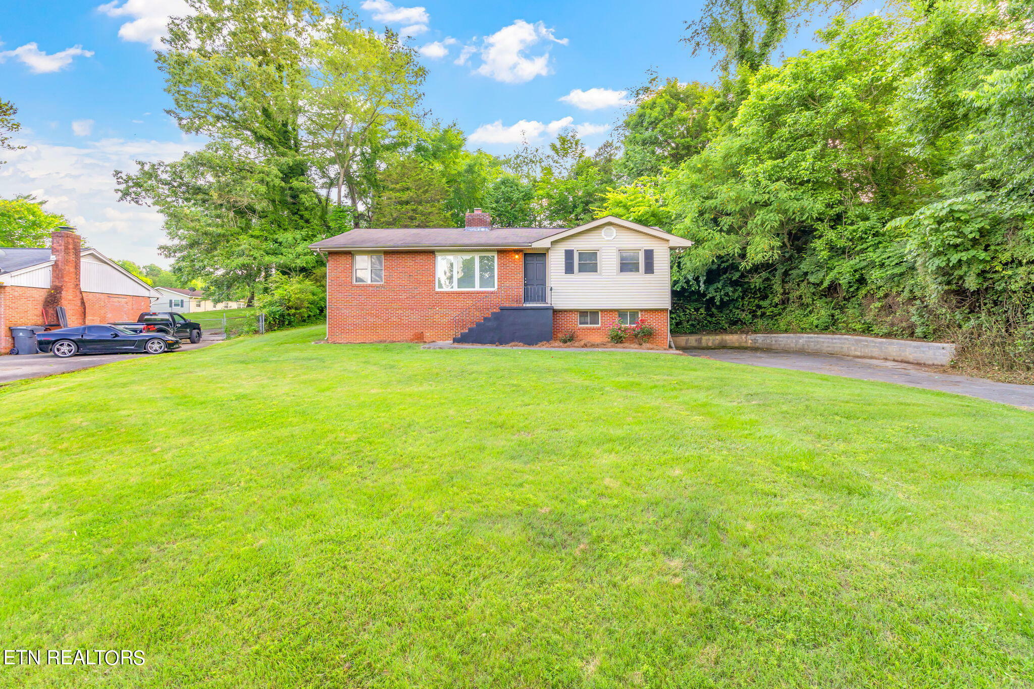 Property Photo: 1313 Holmouth Lane TN 37914