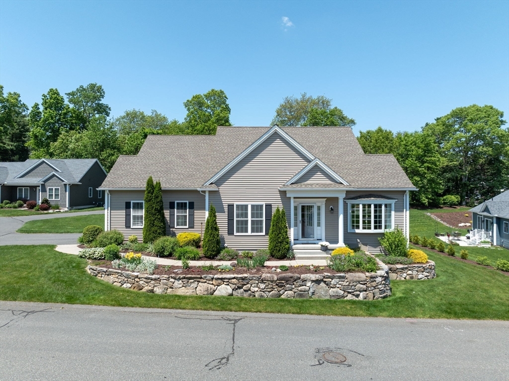 Property Photo: 46 Sandalwood Dr #46 MA 01095