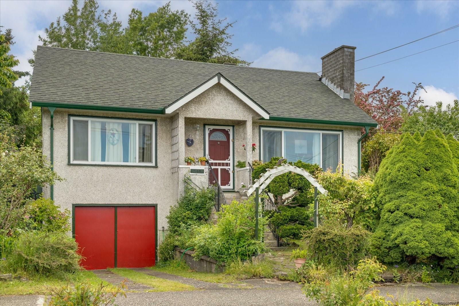 Property Photo:  940 Third Ave  BC V9G 1A4 