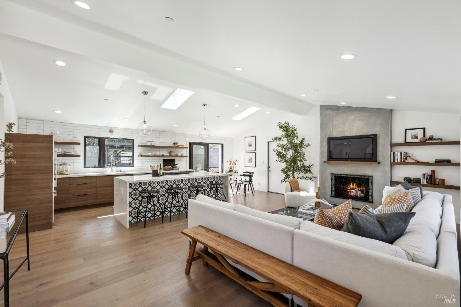 Property Photo:  511 Northern Avenue  CA 94941 