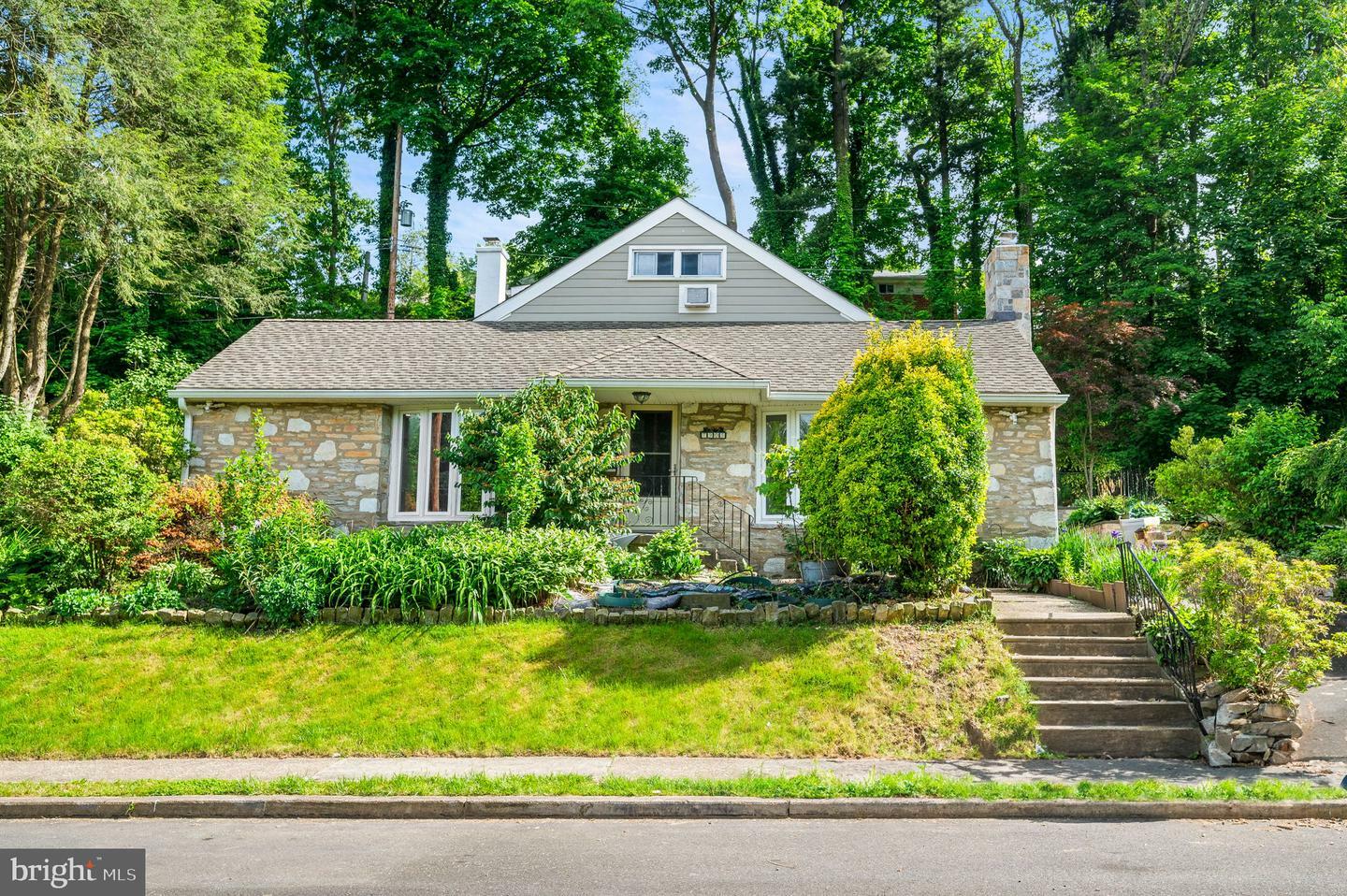 Property Photo:  7905 Ivy Lane  PA 19027 