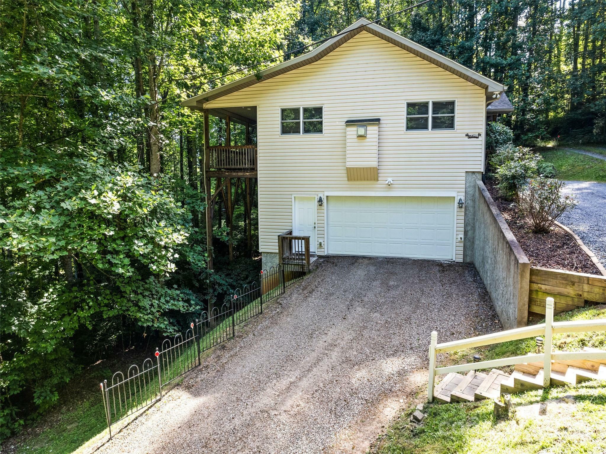 Property Photo:  7 Eldorado Trail  NC 28786 