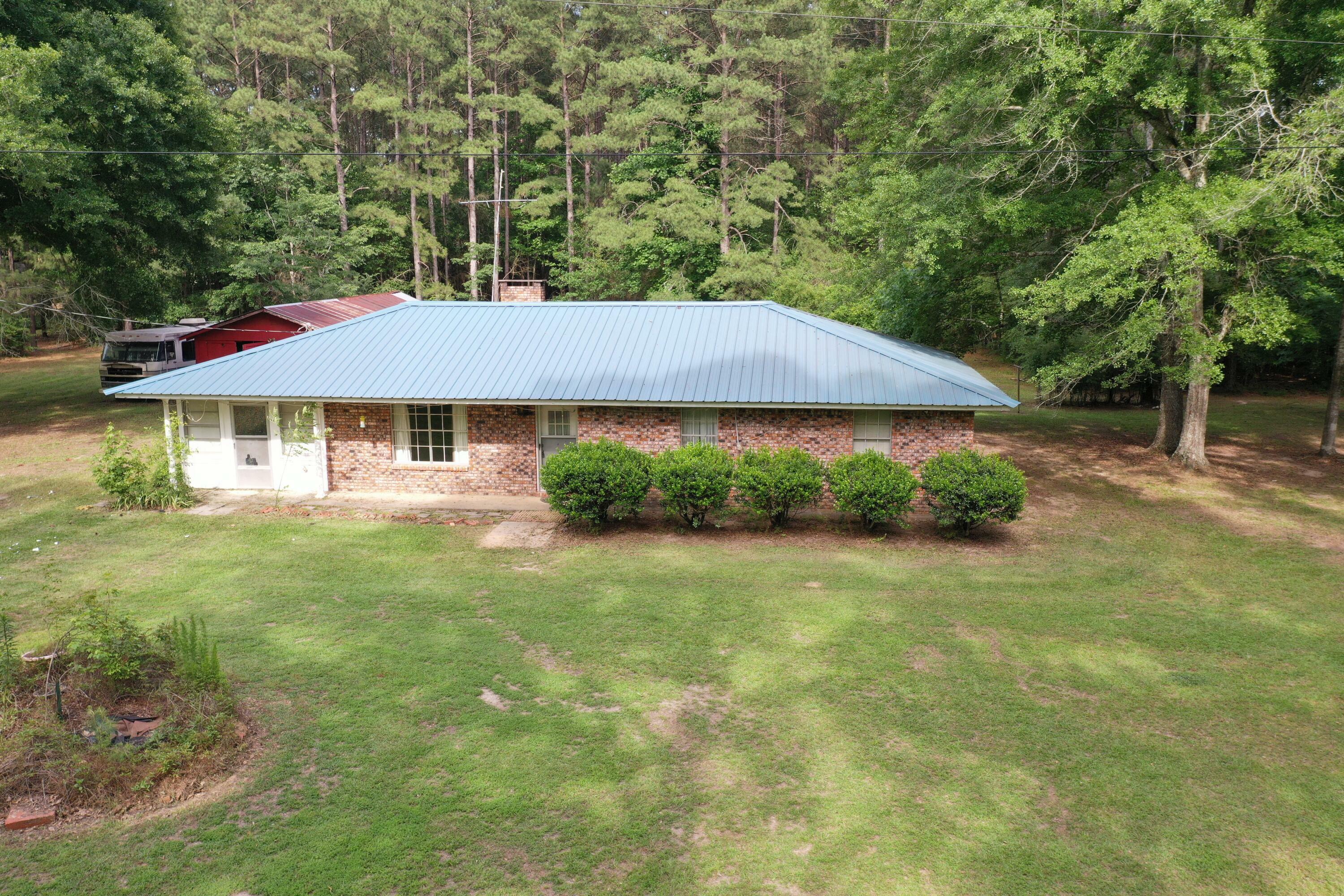 Property Photo:  84 Oakey Woods Lane  MS 39437 