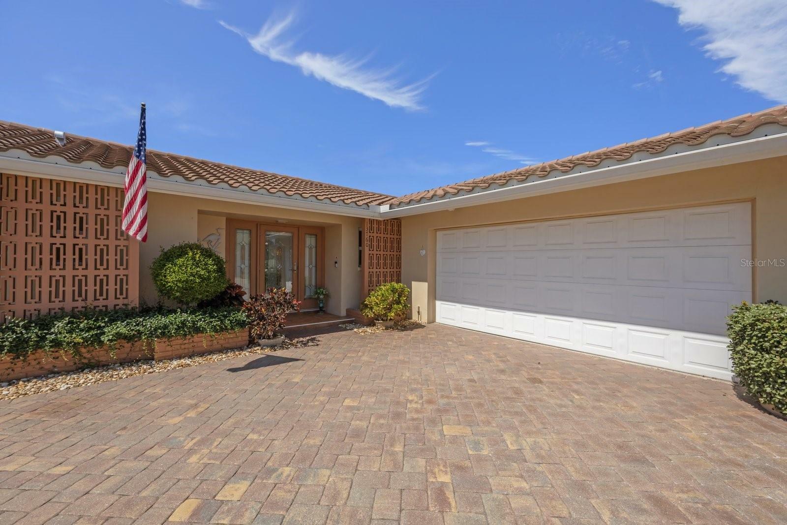 Property Photo:  13760 Joyce Drive  FL 33774 