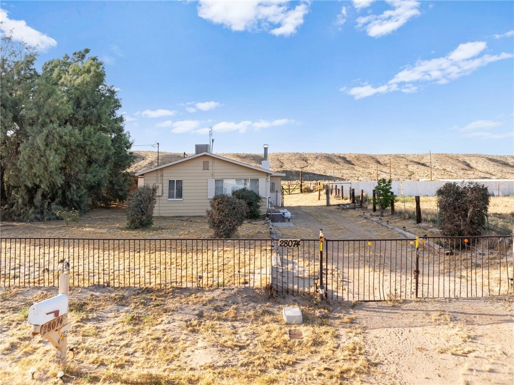 Property Photo:  28074 Waterman Road  CA 92311 