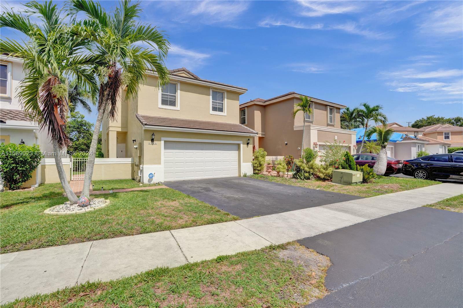 Property Photo:  6968 SW 148th Ln  FL 33331 