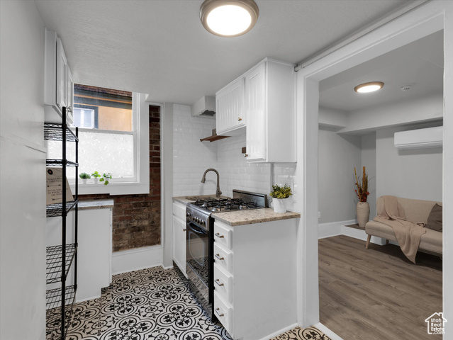 Property Photo: 86 B St E 10 UT 84103