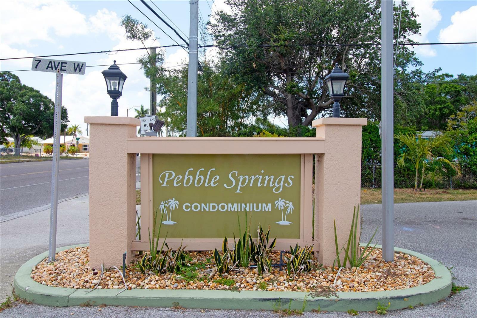 Property Photo: 6072 7th Avenue W FL 34209