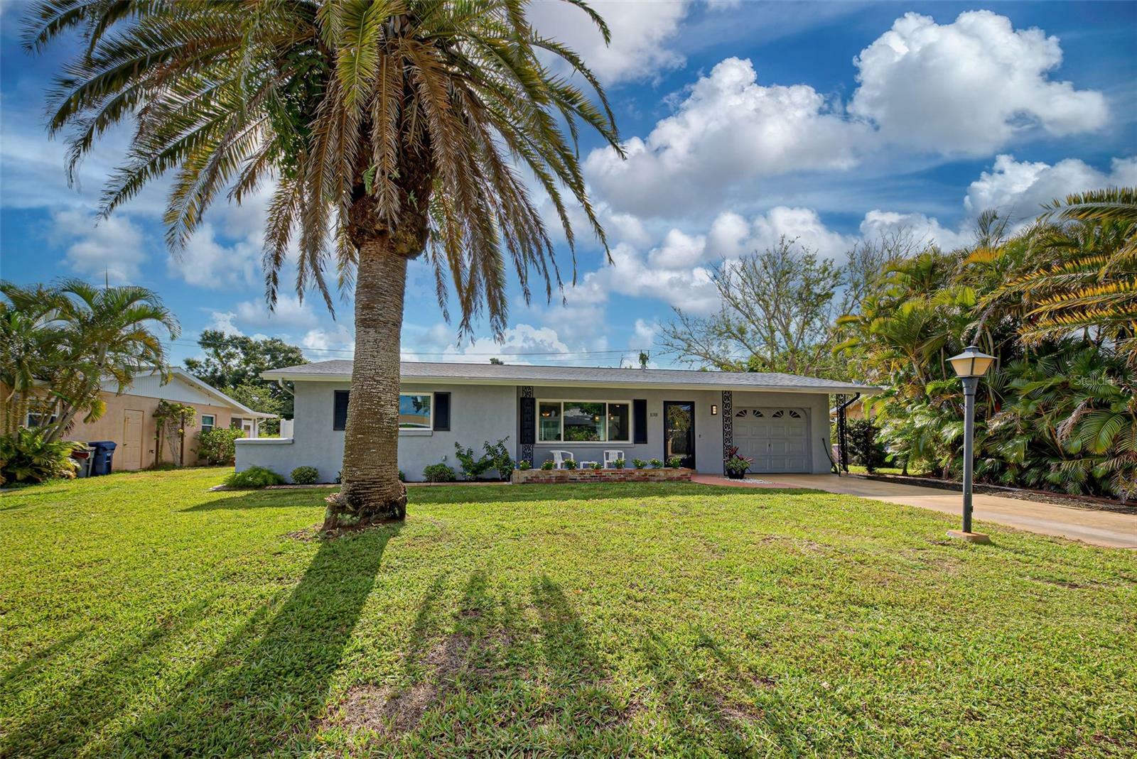 Property Photo:  138 Algiers Drive  FL 34293 