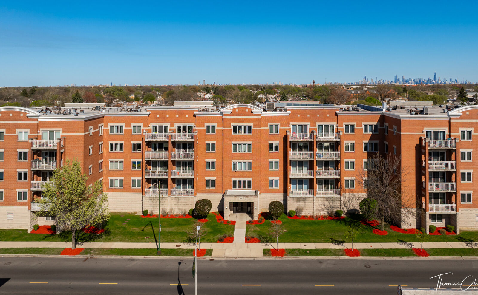 Property Photo:  2919 N Harlem Avenue 204  IL 60707 
