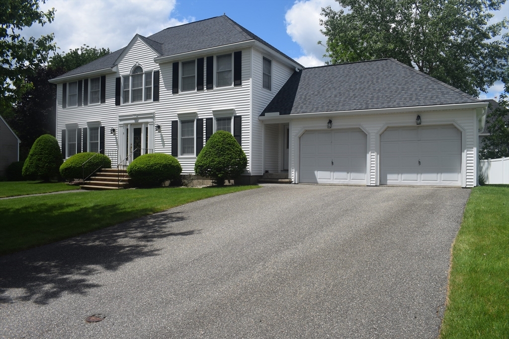 Property Photo: 5 Rose Farm Lane MA 01801