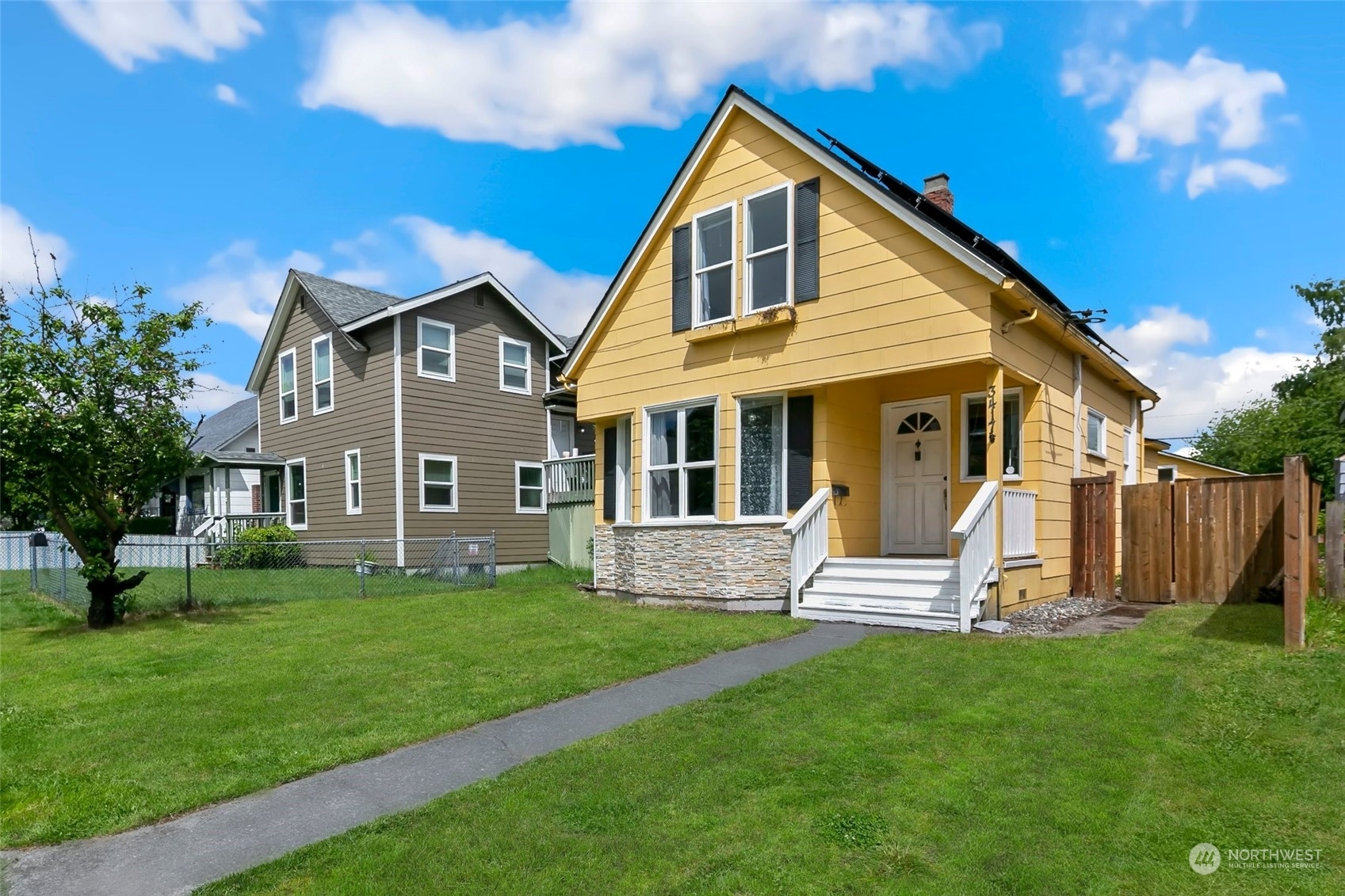 Property Photo: 3417 Wetmore Avenue WA 98201