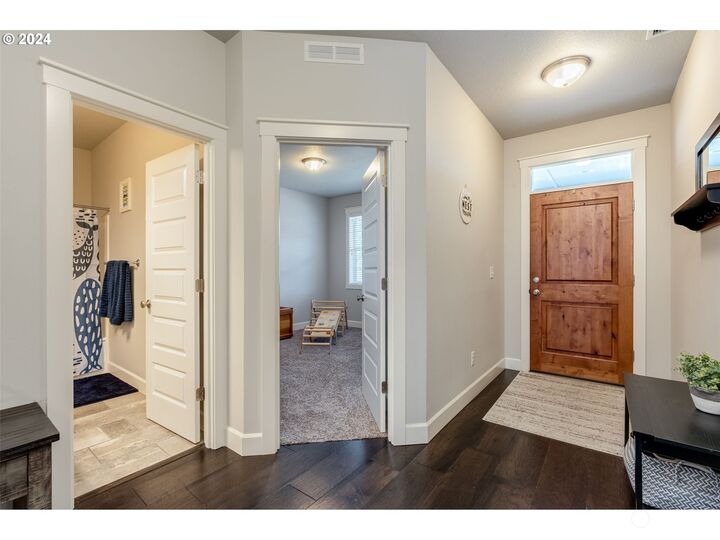 Property Photo:  14014 NE 92nd Circle  WA 98682 