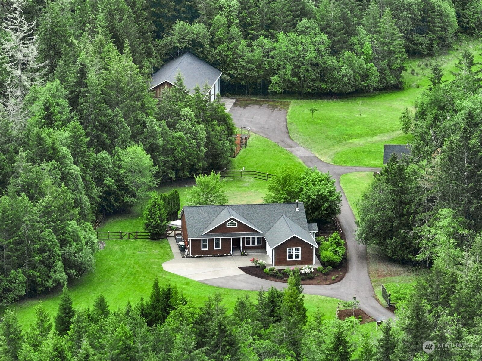 Property Photo:  8840 Hunter Point Road NW  WA 98502 