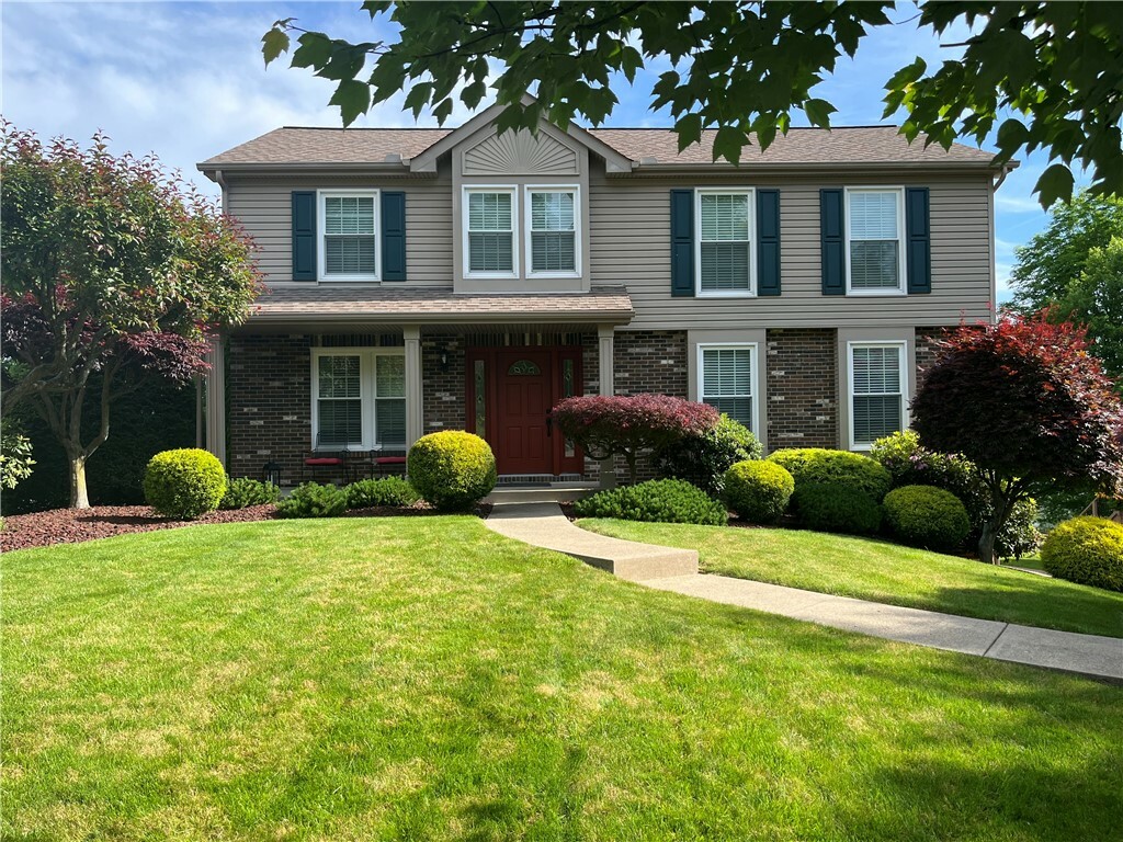 Property Photo:  112 Sandstone Court  PA 15102 