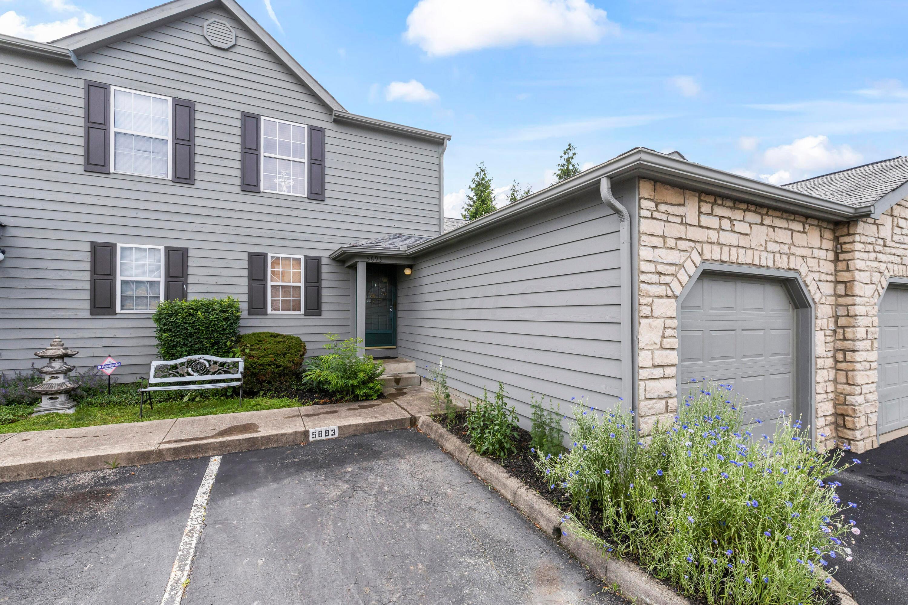 Property Photo:  5693 Blendonridge Drive  OH 43230 
