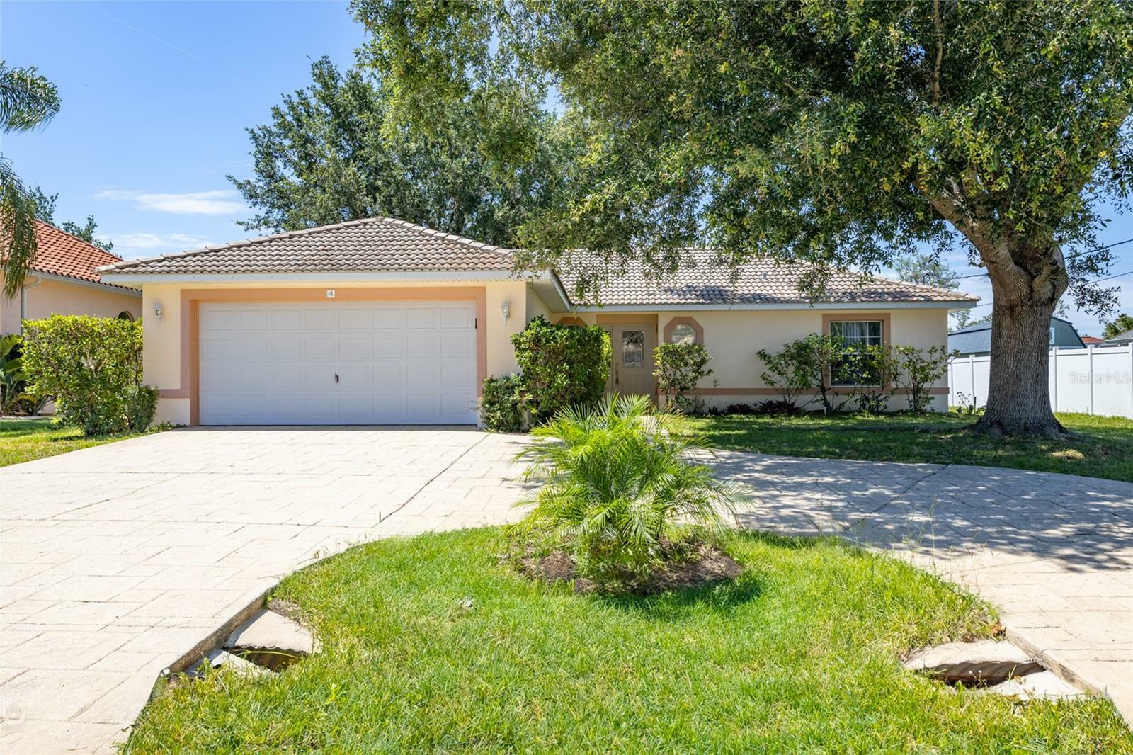 Property Photo:  4 Fernon Lane  FL 32137 