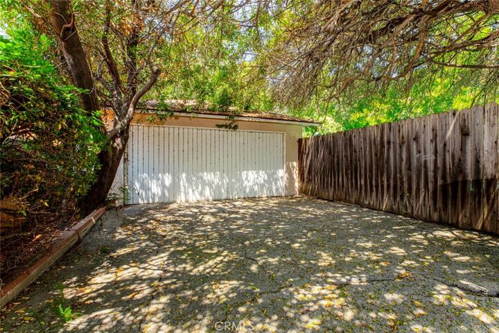 Property Photo: 4557 Loma Vista Drive CA 91011