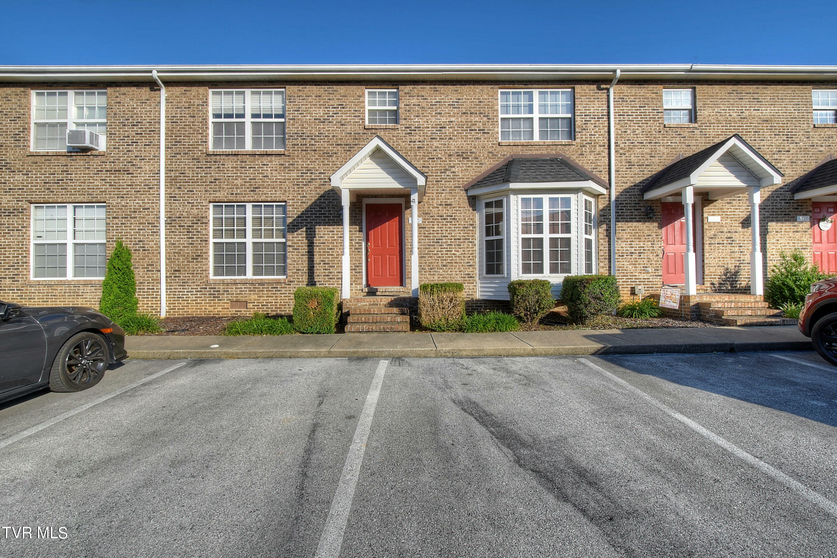 305 Waterford Court 305  Johnson City TN 37615 photo