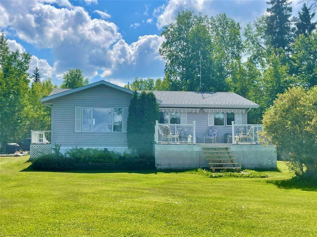 Property Photo:  162 Snake Island Way  MB R9A 1K6 