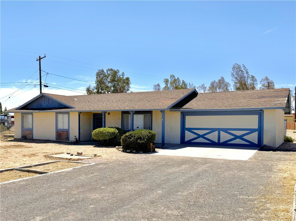 Property Photo:  23589 Gazana Street  CA 92311 