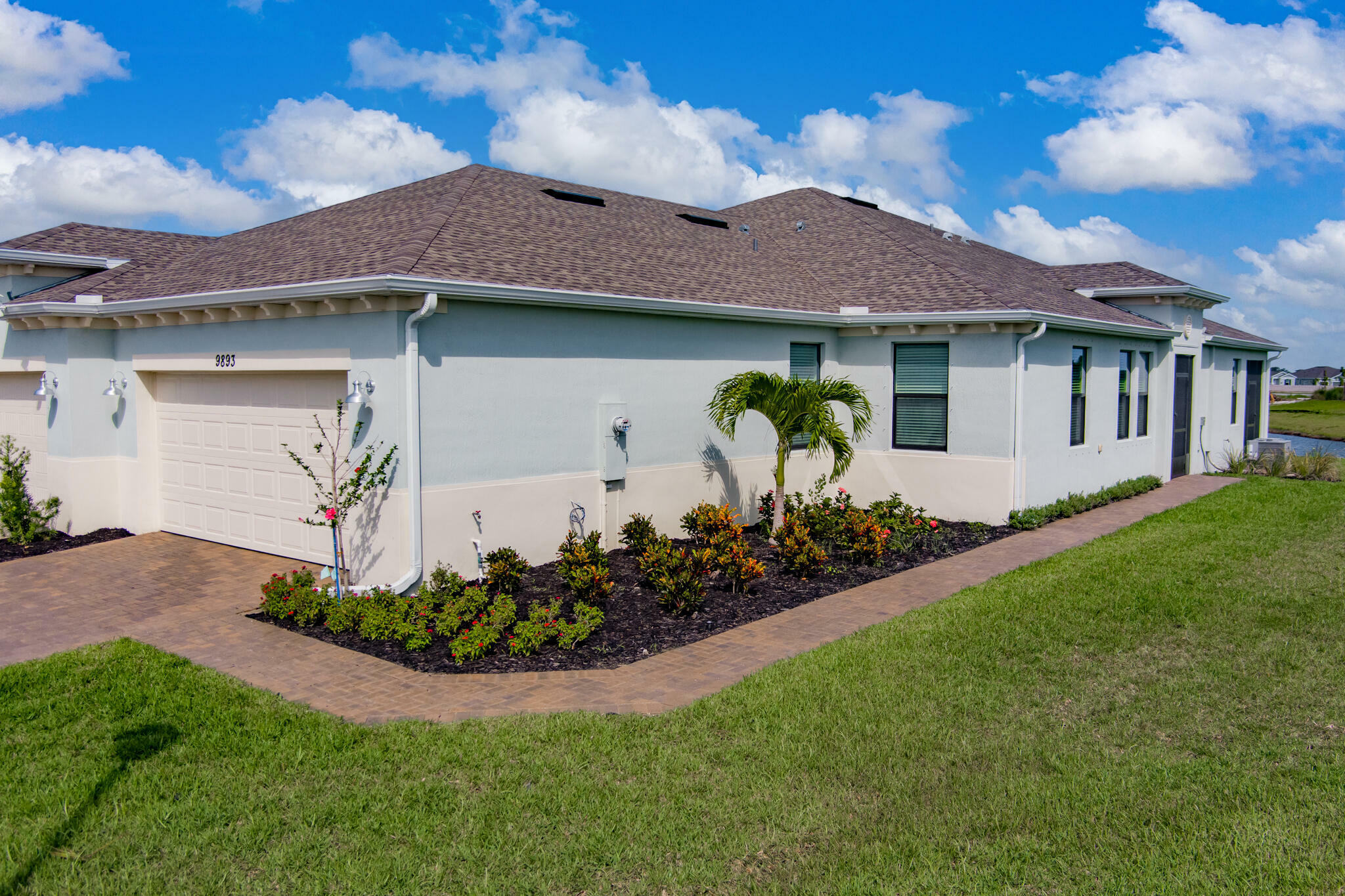 Property Photo:  9893 Alister Drive  FL 32940 