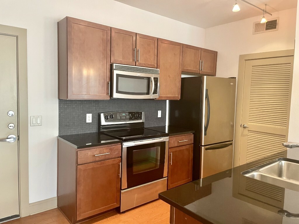 Property Photo: 3016 Guadalupe Street 313 TX 78705