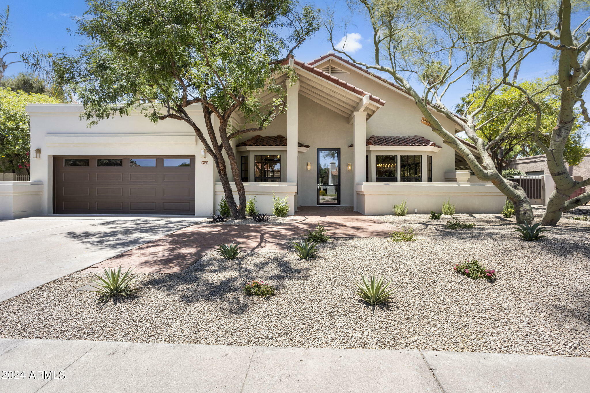 Property Photo: 8431 E Welsh Trail AZ 85258