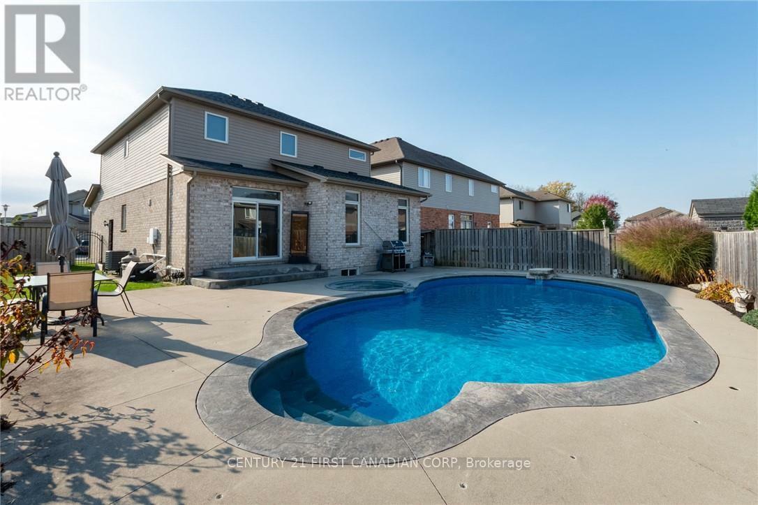 Photo de la propriété:  2655 Tucker Court  ON N6G 0E2 