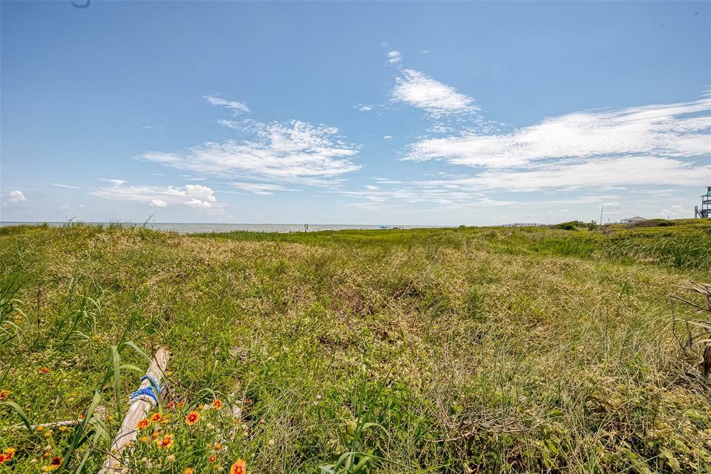 Property Photo: 772 Bolivar Dunes Boulevard TX 77617