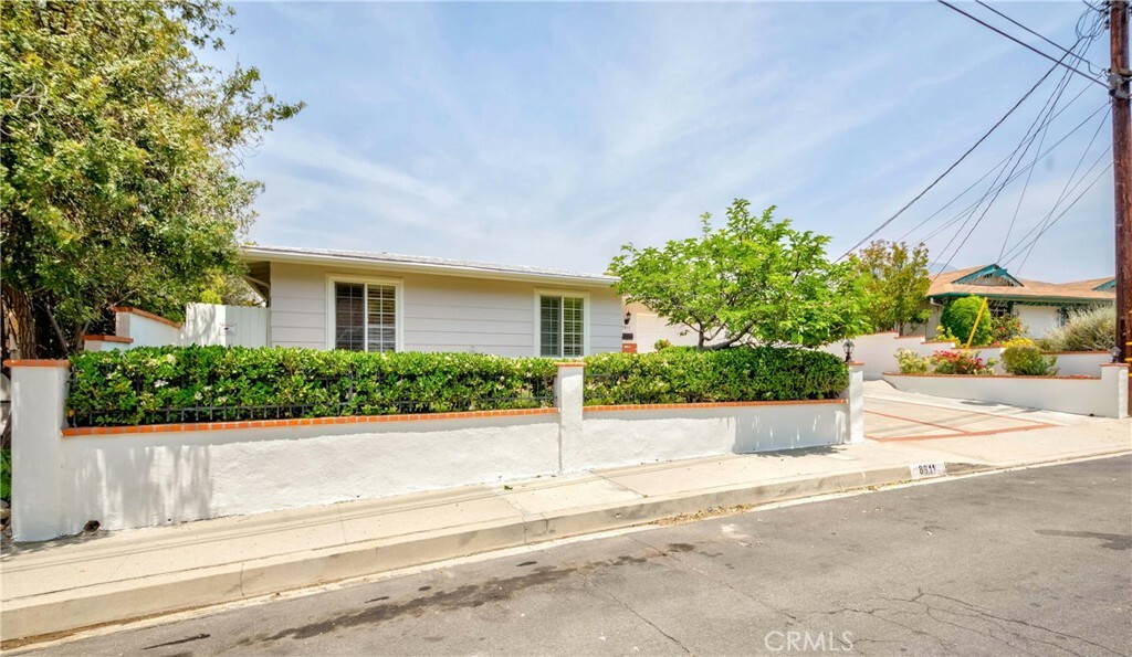 Property Photo:  8911 Riderwood Drive  CA 91040 