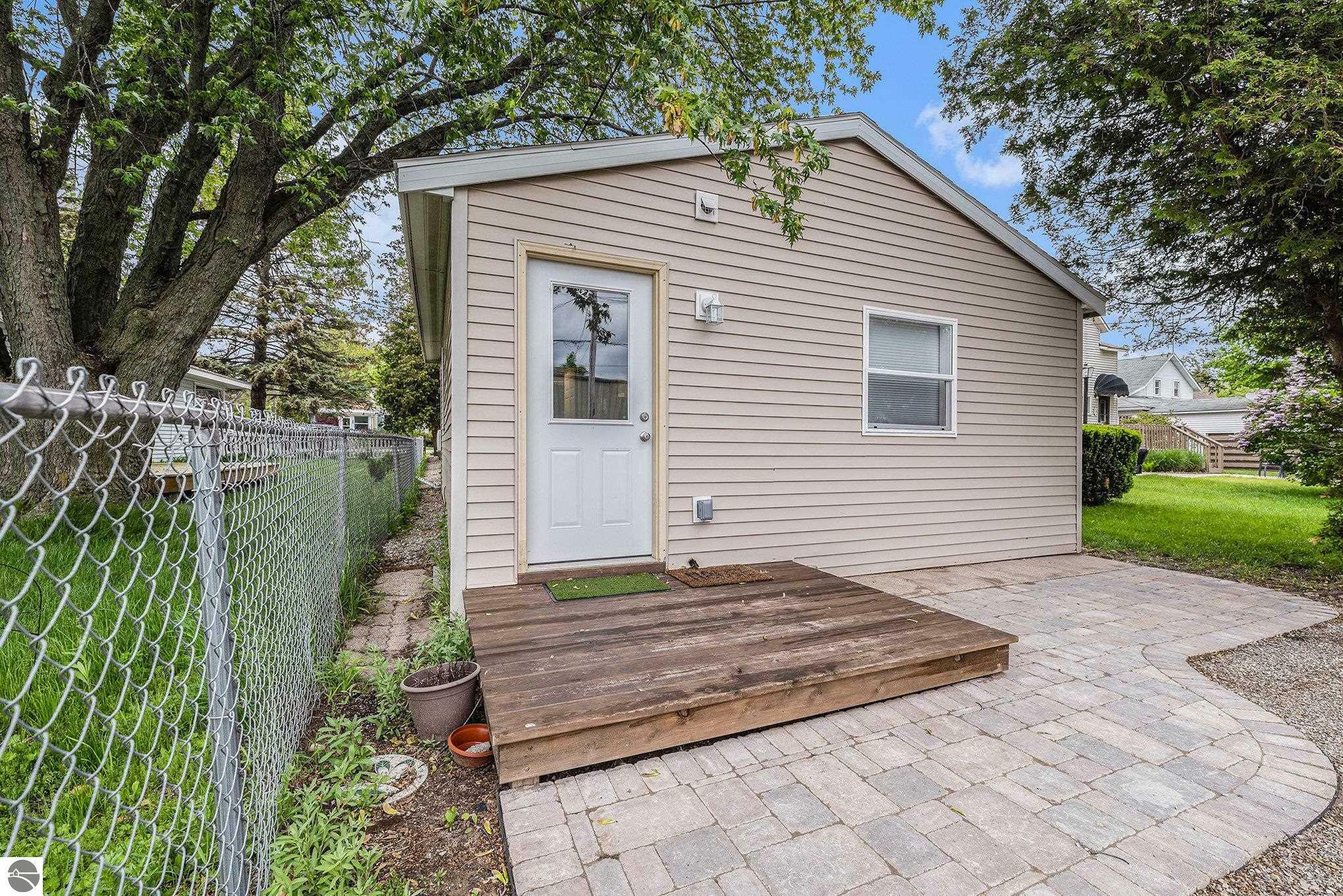 Property Photo:  812 Forest Avenue  MI 49635 