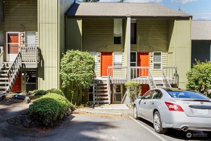 Property Photo:  500 N National Avenue 21  WA 98312 