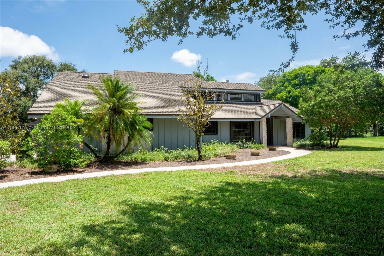 Property Photo:  6500 Arlington Ln  FL 33067 