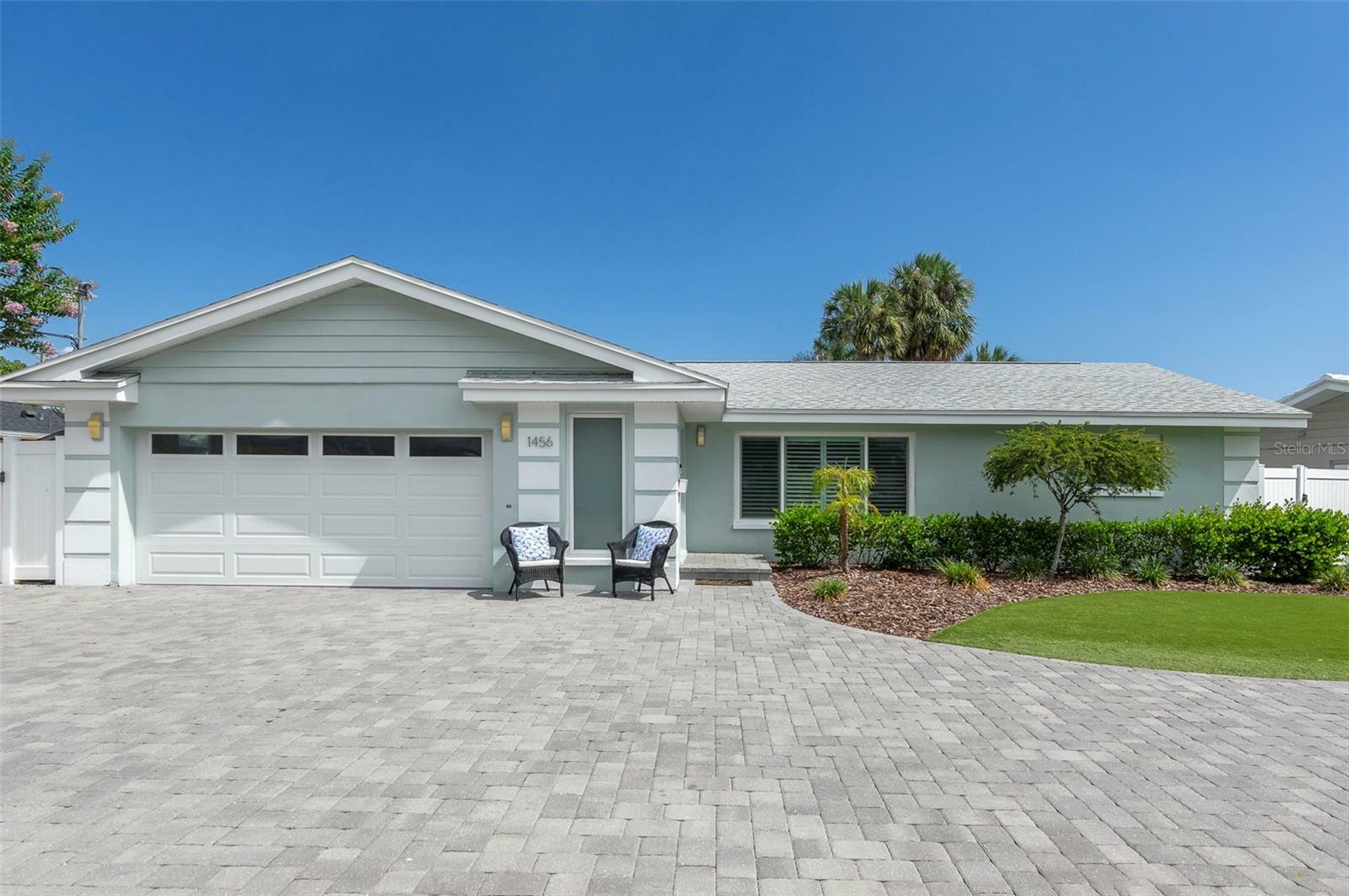 Property Photo:  1456 40th Avenue NE  FL 33703 