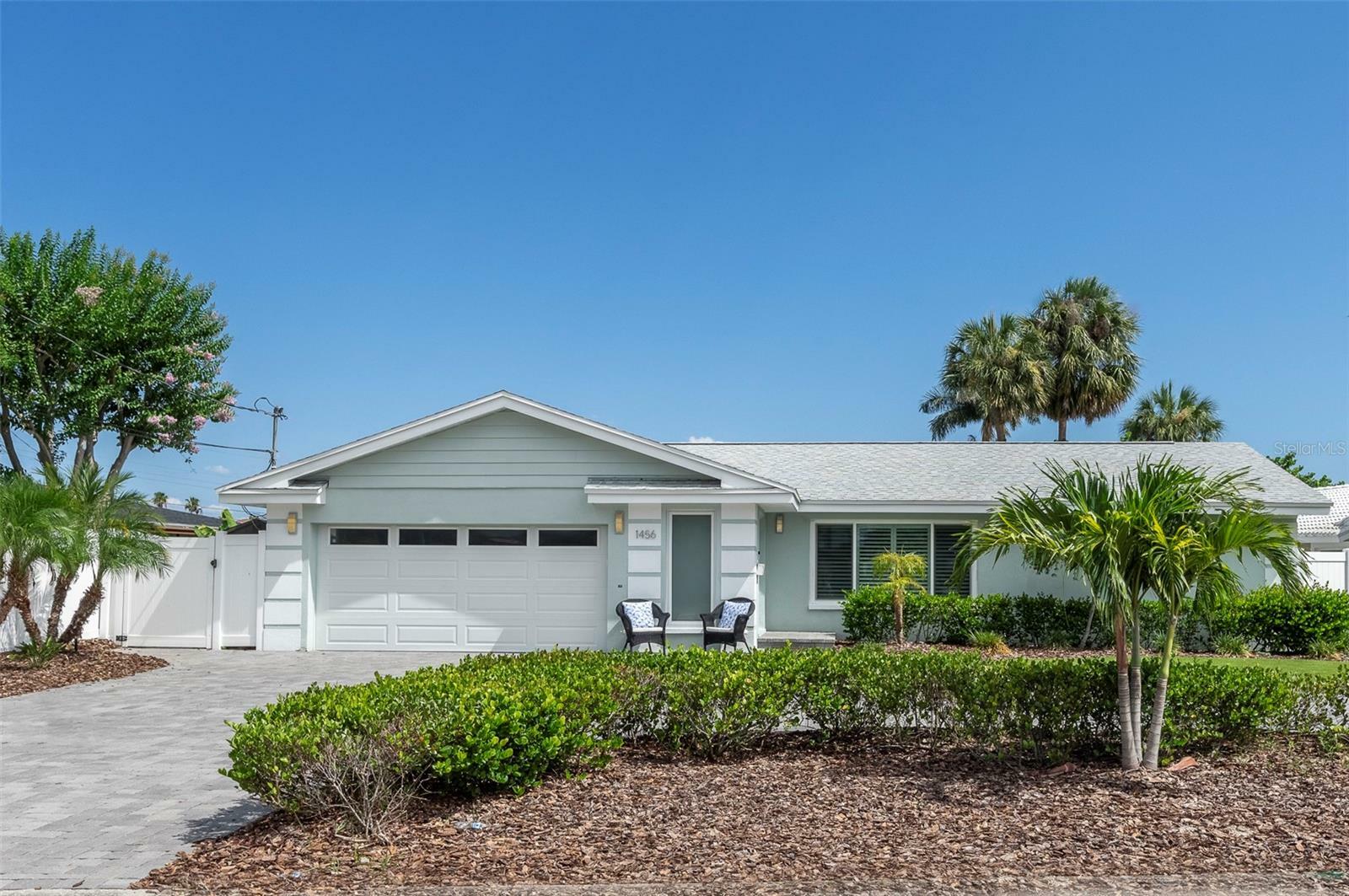 Property Photo: 1456 40th Avenue NE FL 33703