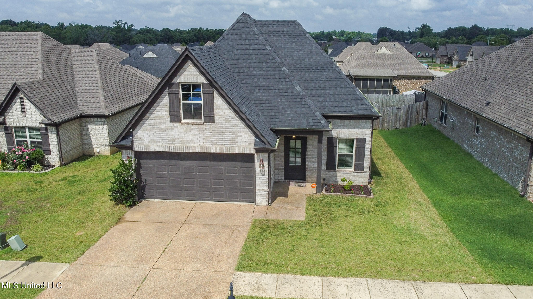 Property Photo: 7937 Ironwood Drive MS 38671