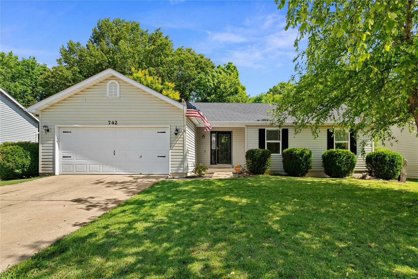 Property Photo:  742 Woodland Ridge Drive  MO 63376 