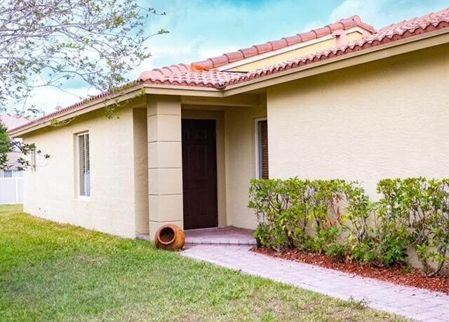 Property Photo:  2142 SW New Port Isles Boulevard  FL 34953 