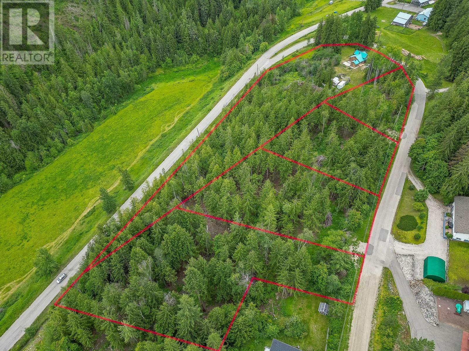 Property Photo: 125 Timberlane Road BC V0E 1V1