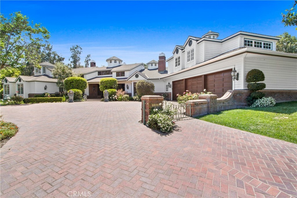 Property Photo:  752 N Rodeo Circle  CA 92869 